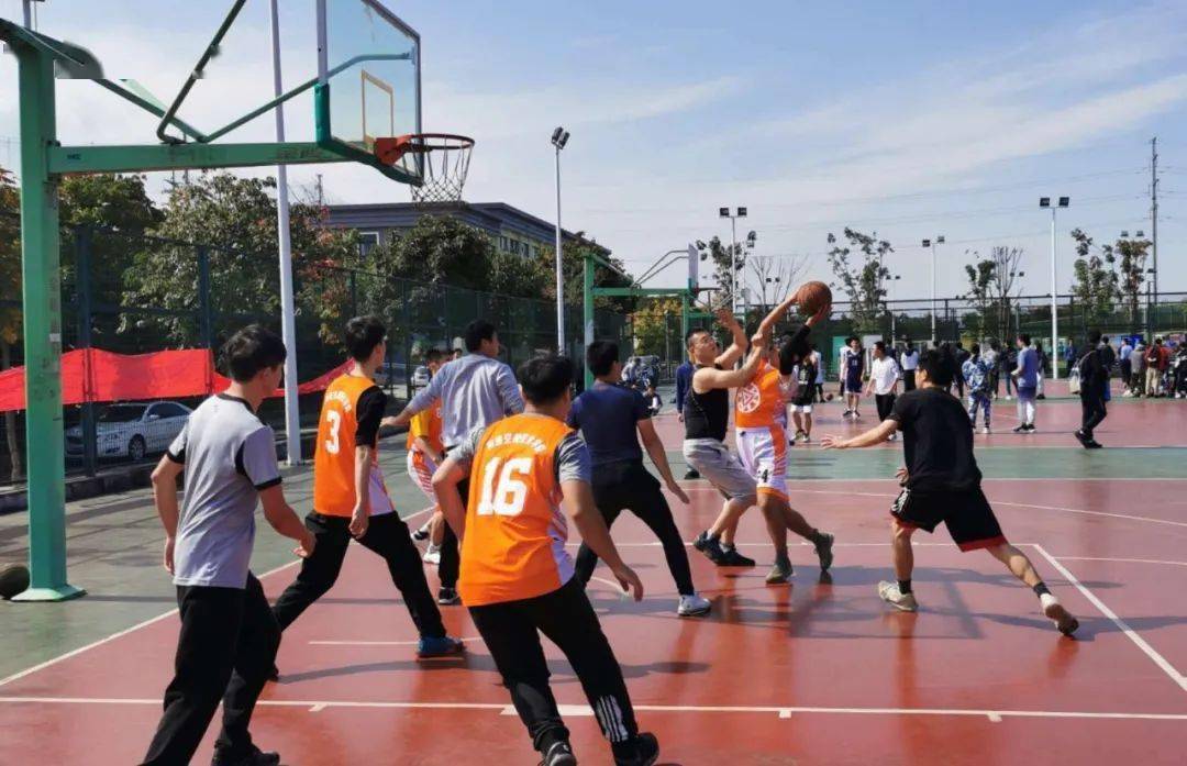 今夜金州勇士状态回暖——德国杯节点到来，底气十足，球队文化再被提及(郑宏利十六局)-开云电子