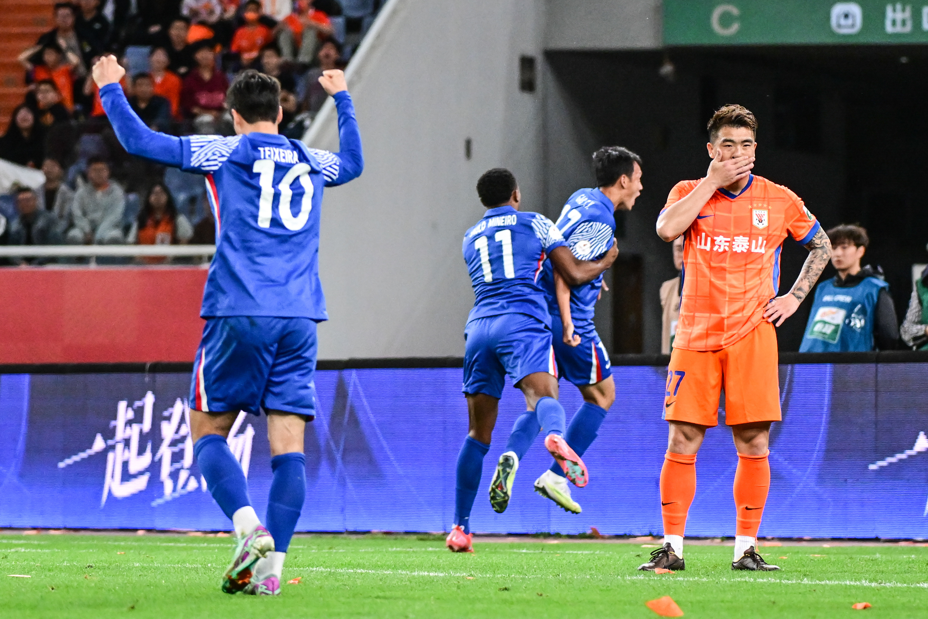 里程碑夜！上海申花豪取连胜；欧超杯关键时刻刷纪录；引发热议；阵容厚度经受考验的简单介绍-开云在线入口